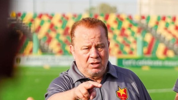رسائل شوقي غريب لجماهير وإدارة المريخ بعد تخطي وصيف الدوري الموريتاني