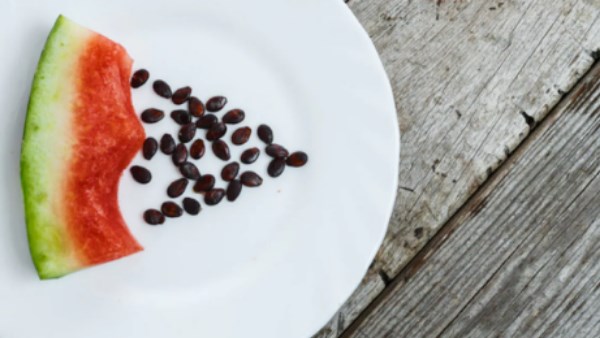 فوائد بذور البطيخ .. كنز غذائي لا تتوقعه