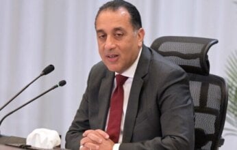 «مدبولي» يستعرض خطة مواجهة ارتفاع الأحمال وزيادة الطلب على الكهرباء في الصيف