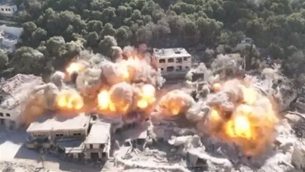 جيش الاحتلال يستهدف مبنى في ضاحية بيروت بثلاث ضربات