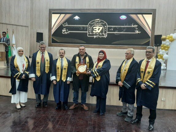 طب بنها تحتفل بتخريج الدفعة السابعة والثلاثين