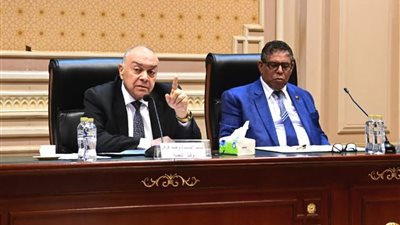 نقل النواب توصي بتشكيل لجنة لتفقد طريق مطروح السلوم الدولي.. وقرقر يطالب بالتنسيق بين الوزارات للحفاظ علي أموال الدولة