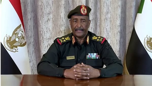البرهان يصل القاهرة اليوم لبحث عدد من الملفات الهامة