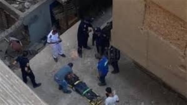 طالع على رزقه.. مصرع نجار مسلح سقط من أعلى سقالة بالطابق الـ 3 في سوهاج