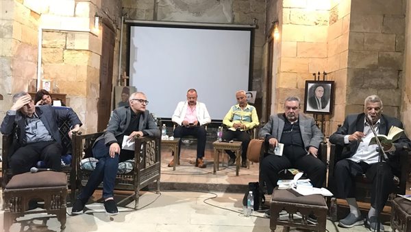 السرد والقصيدة بطلان يمتزجان ببيت الشعر