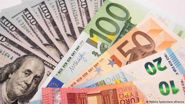 متوسط أسعار العملات في مصر اليوم الإثنين