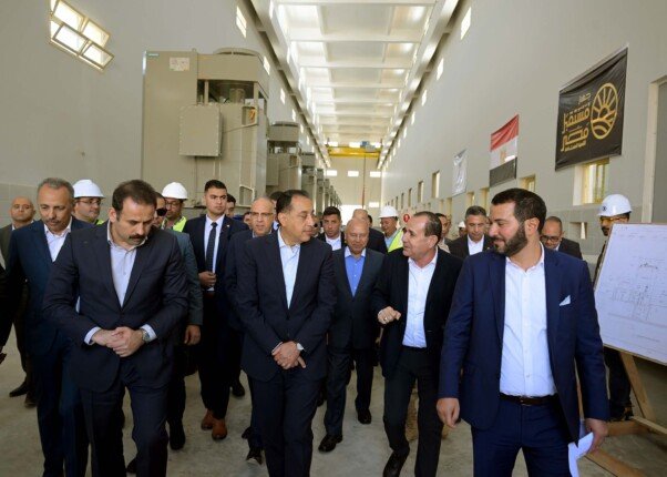 رئيس الوزراء يتجول في مكونات مشروعات جهاز مستقبل مصر للتنمية المستدامة
