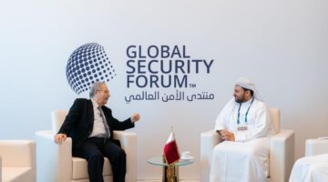&nbsp;وزير الدولة بوزارة الخارجية يجتمع مع نائب رئيس الوزراء اللبناني
