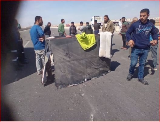 إصابة أسرة كاملة في حادث مروع أعلى طريق السويس الصحراوي