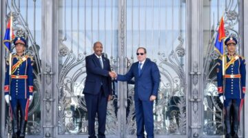 السيسي يبحث مع البرهان التطورات الميدانية في السودان وتقدم الجيش باستعادة السيطرة على العاصمة الخرطوم