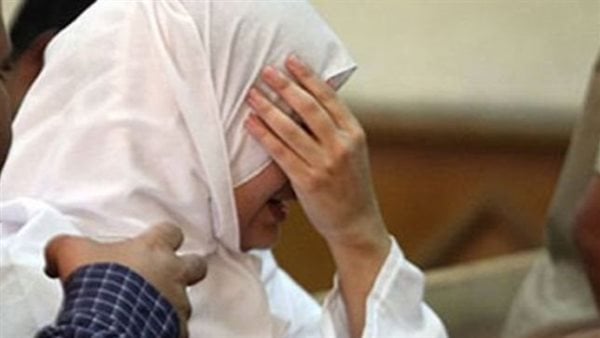 قتلتهم بسلك شاحن وسيخ حديد.. تأجيل محاكمة قاتلة زوجها ونجل شقيقه في كفر شكر