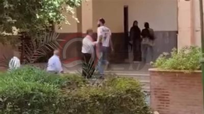 بسبب التيك توك.. طالب يطعن آخر بحرم جامعة سوهاج