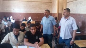 مدير تعليم نجع حمادي يتابع انعقاد اختبارات شهر أبريل لصفوف النقل
