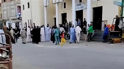 مريض نفسي .. تشيع جثمان سيدة راحت علي يد نجلها بكفرالشيخ