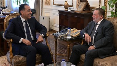 رئيس الوزراء يلتقي محافظ البنك المركزي لمتابعة ملفات الاقتصاد الكلي والاحتياطي النقدي
