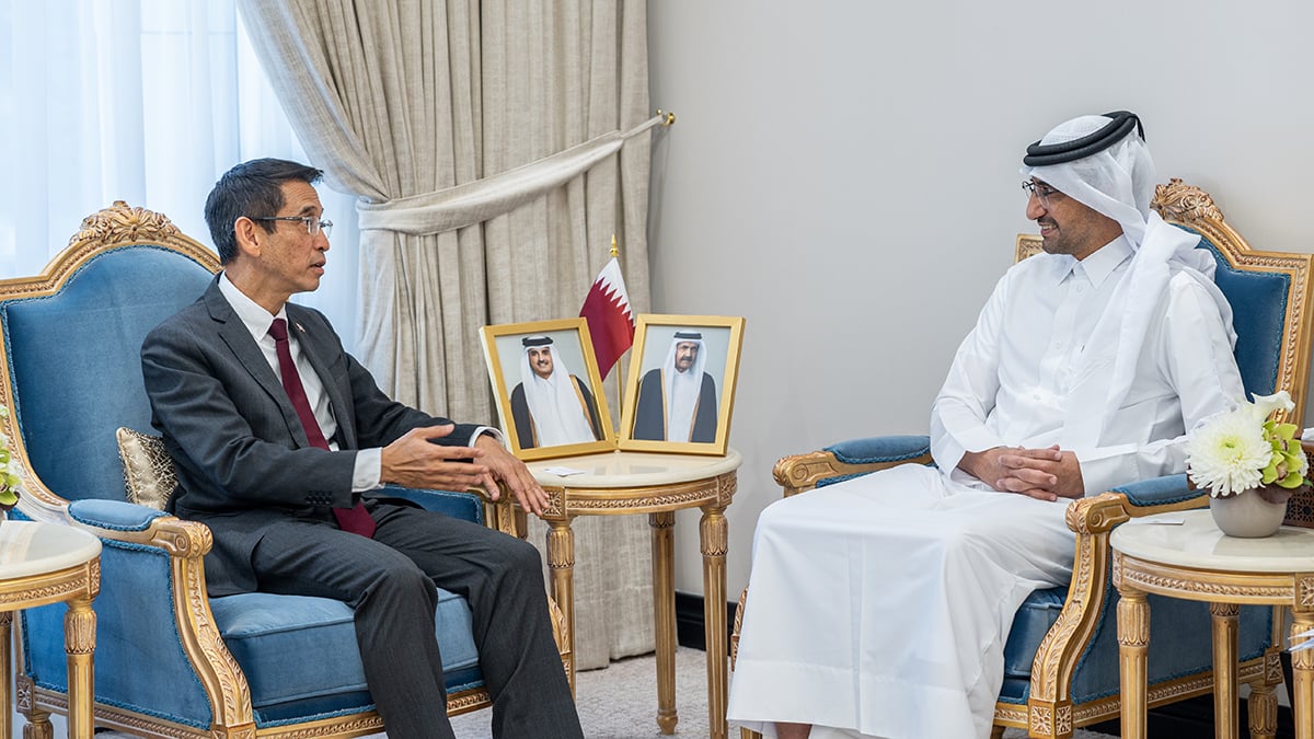 وزير العدل يجتمع مع سفير تايلاند لدى الدولة