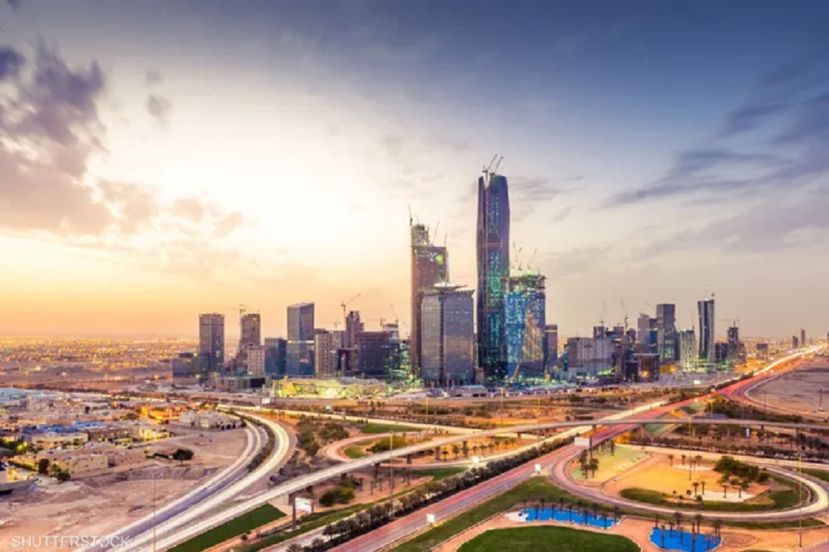 هل يستطيع ترامب نقل تصنيع هواتف آيفون من الصين؟.. إليك الإجابة