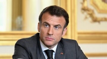 ماكرون يتوقع تكثيف الضغوط على روسيا “في الأيام المقبلة”