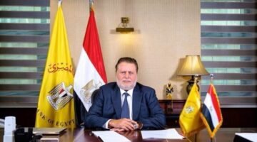اتحاد المصارف العربية يمنح محافظ البنك المركزي حسن عبدالله جائزة محافظ العام لسنة 2025