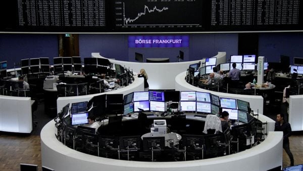 ارتفاع الأسهم الأوروبية عقب بيانات وأرباح الشركات