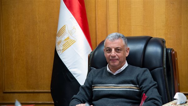 الظلام الدامس يحيط مدينة القنطره.. والأهالي يستغيثون