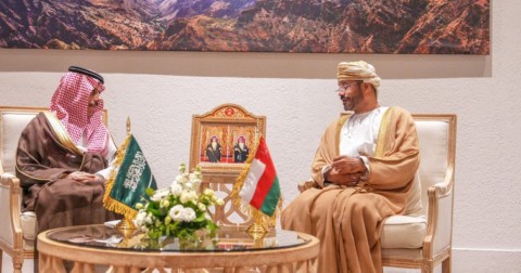 السعودية وسلطنة عمان تبحثان العلاقات الثنائية وقضايا إقليمية