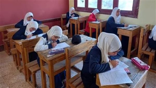 اسئناف امتحانات شهر أبريل في المدارس اليوم