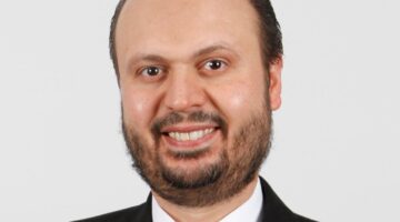 مكاتب إدارة المشاريع: حلقة الوصل بين التخطيط الاستراتيجي والتنفيذ الفعّال