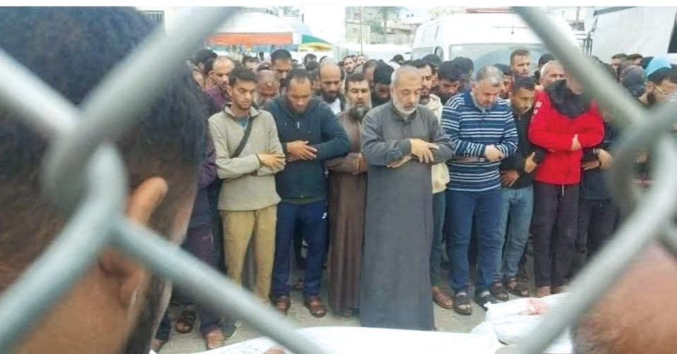 غزة.. 6 أشقاء خرجوا لتوزيع الأرز فعادوا شهداء