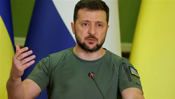 زيلينسكي: الهجمات الليلية الروسية تشير إلى عرقلة جهود وقف إطلاق النار زيلينسكي: الهجمات الليلية الروسية تشير إلى عرقلة جهود وقف إطلاق النار