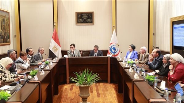 عبدالغفار يرأس اجتماع اللجنة الاستشارية العليا للتنمية البشرية ويؤكد: الذكاء الاصطناعي أولوية للمستقبل