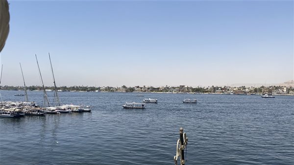 رغم التحذيرات الجوية.. السياحة النيلية تنتعش في الأقصر وسط أجواء مشمسة ومستقرة رغم التحذيرات الجوية.. السياحة النيلية تنتعش في الأقصر وسط أجواء مشمسة ومستقرة