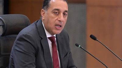 رئيس الوزراء يعلن عن إنشاء شركتين متخصصتين في إنتاج ألياف البوليستر