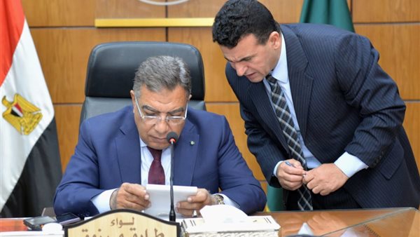 محافظ الدقهلية يبحث مع شركة بتروجاس استغلال محطة تعبئة غاز طلخا