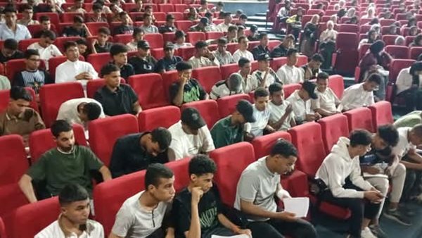 «التعليم» تطلق مبادرة «إحنا معاكم» لدعم طلاب الثانوية العامة