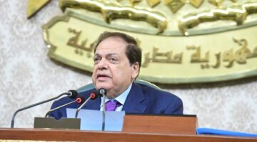 محمد أبو العينين يرفع الجلسة العامة لـ النواب وعودة الإنعقاد 11 مايو