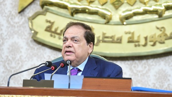 محمد أبو العينين يرفع الجلسة العامة لـ النواب وعودة الإنعقاد 11 مايو محمد أبو العينين يرفع الجلسة العامة لـ النواب وعودة الإنعقاد 11 مايو
