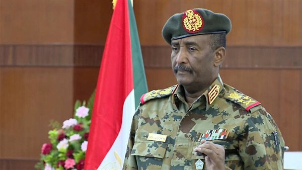 البرهان ينفي سيطرة الدعم السريع لإدارة الحرب ويحذر من حملات التضليل العرقي