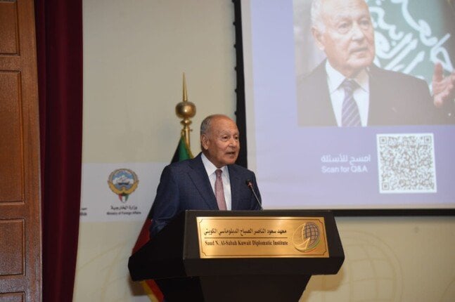 ابو الغيط في المعهد الدبلوماسي الكويتي: الصراع، لا السلم، هو الأصل في العلاقات الدولية