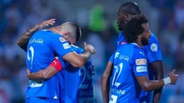 قبل مواجهة الأهلي.. الاتحاد الآسيوي يعاقب الهلال السعودي