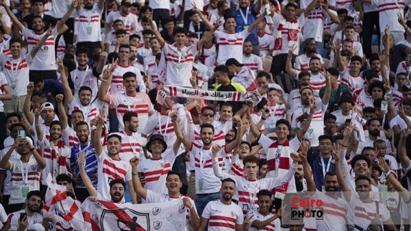 الزمالك يوفر 20 حافلة لنقل الجماهير إلى برج العرب قبل مواجهة المصري