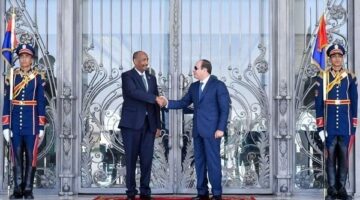 البرهان في القاهرة| زيارة مفصلية في ظل أزمة السودان.. فهل تكون بداية لنهايتها؟
