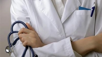 بعد التصديق عليه.. كيفية التصالح  في جرائم الخطأ الطبي وفقاً للقانون الجديد (تفاصيل)
