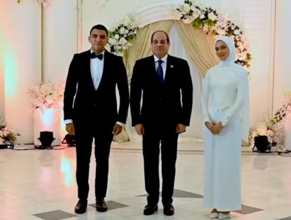 «رسمت صفحة جديدة بمواقفك الإنسانية».. مصطفى بكري يشكر الرئيس السيسي لحضوره قران ابنة شهيد شرطة