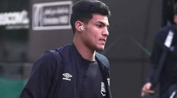 زد: مصطفى العش مستمر مع الأهلي بعد الحصول على تأشيرة أمريكا