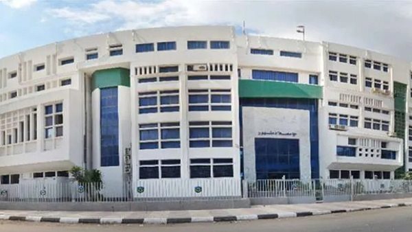 جامعة دمنهور: الدراسة غدًا الأربعاء بجميع الكليات