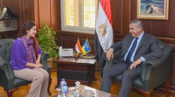 محافظ الإسكندرية يستقبل قنصل فرنسا ووكالة التنمية الفرنسية لبحث التعاون بمجالات النقل
