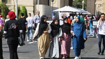 انتظام الدراسة اليوم بجامعات عين شمس والقاهرة وحلوان رغم تحذيرات الأرصاد