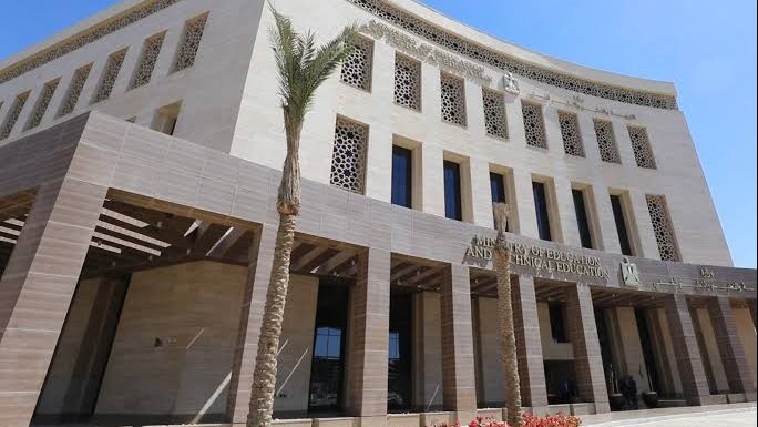 التعليم تكشف تفاصيل منح المدارس إجازة غدًا بسبب الأحوال الجوية | فيديو