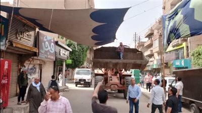 القضاء على الإشغالات والباعة الجائين نهائيا في مركز سمالوط بالمنيا